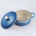 LE CREUSET - 24cm Round Casserole 4.2L Marseille 21177242002430 LE CREUSET - 24cm Round Casserole 4.2L Marseille 21177242002430